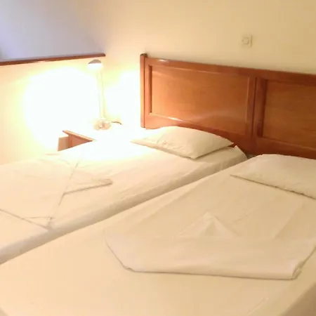 Aparthotel Captain Yiannis Studios &